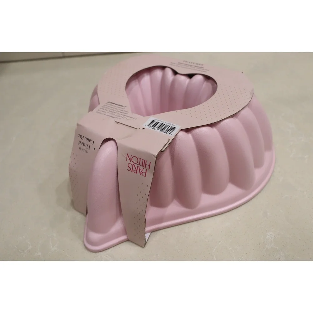 Paris Hilton 9.5 Inch Heart Shaped Fluted Cake Pan Pink Nonstick Ceramic